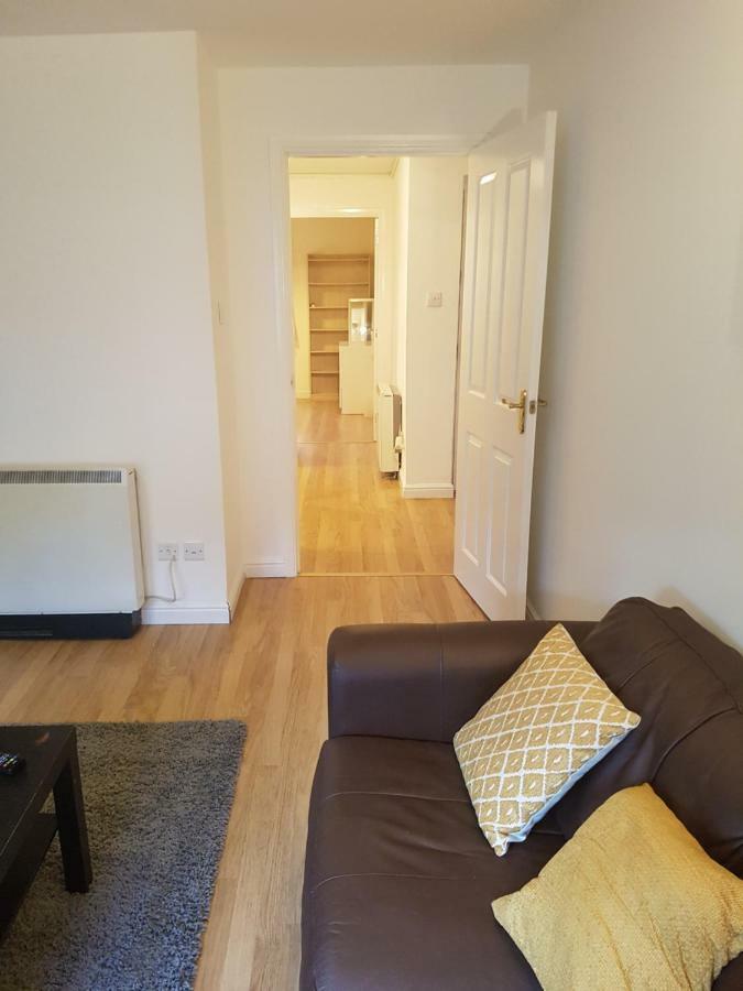 Livingston Business And Contractor Apartment Εξωτερικό φωτογραφία